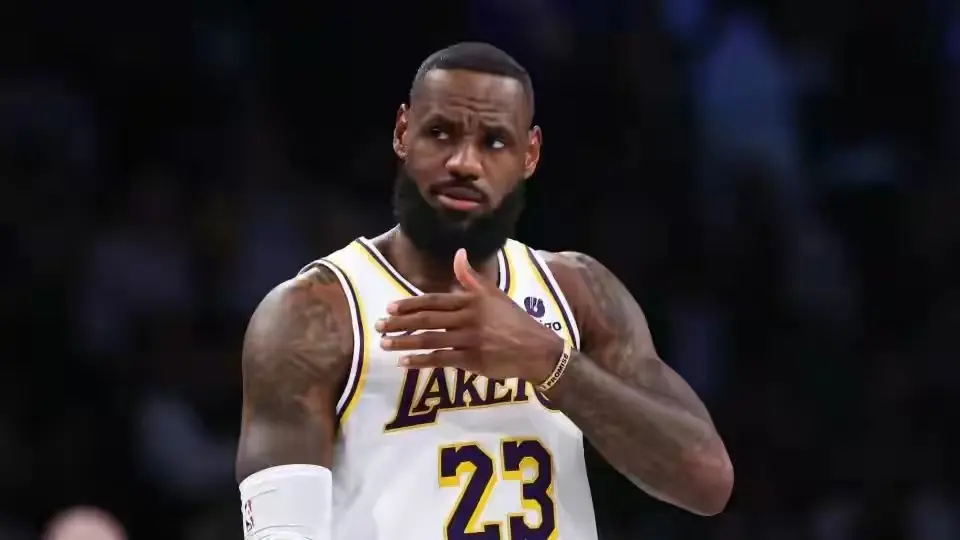 球迷票选现, 不过他的状, 随着休赛期 球迷票选现, 不过他的状, 随着休赛期