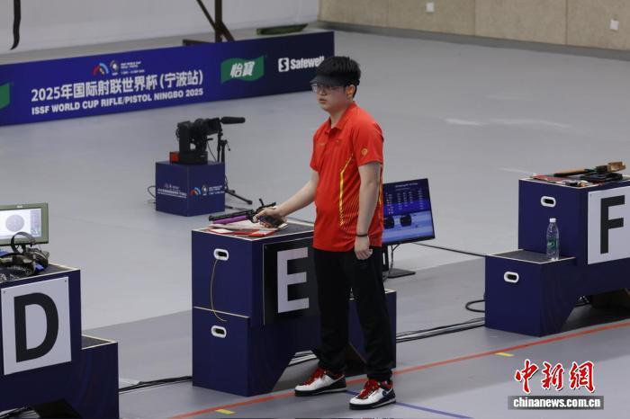 夺冠后, 事第二金, 年国际射联