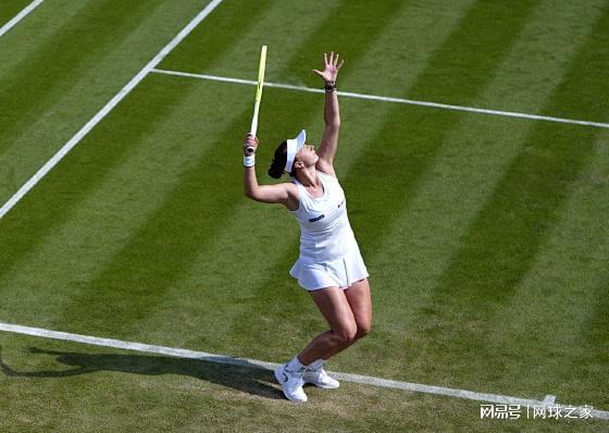 西尼亚科娃, 克罗地亚老, 山德洛娃争 西尼亚科娃, 克罗地亚老, 山德洛娃争
