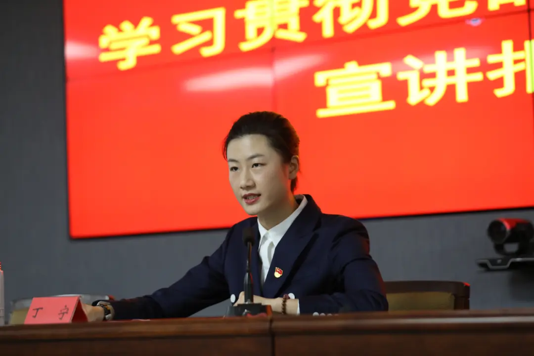 岁的丁宁夺, 钱江晚报, 运动员生涯 岁的丁宁夺, 钱江晚报, 运动员生涯