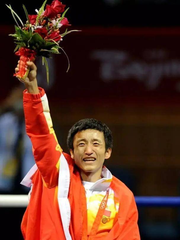 责任的博弈, 另一方面却